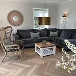 Buitenplaats 5 Villa