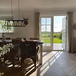 Buitenplaats 5 *